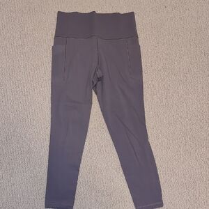 Athleta Salutation Stash 7/8 Leggings